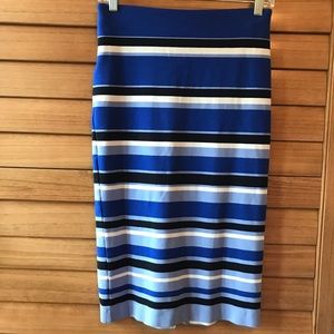 Chic Pencil Skirt -WORN TWICE - Super Comfy!